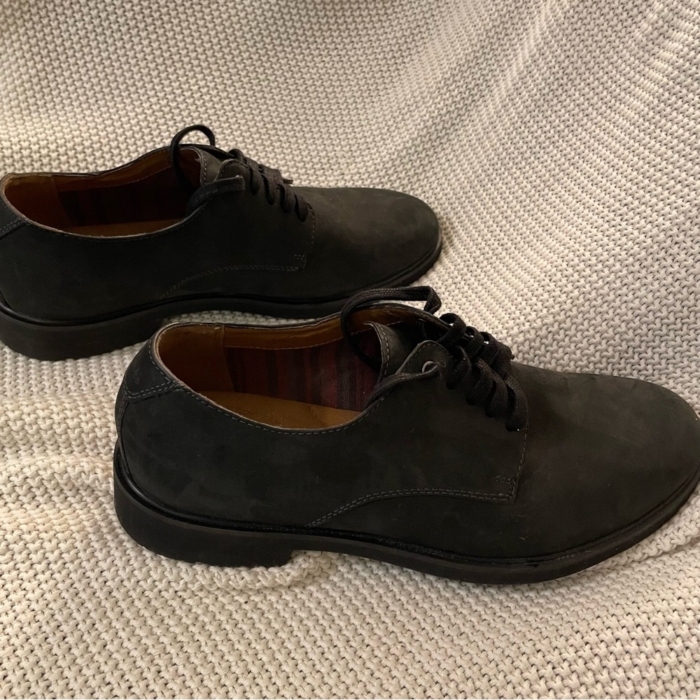 Clarks Black Oxford Shoes for Men - Picture 4 of 7